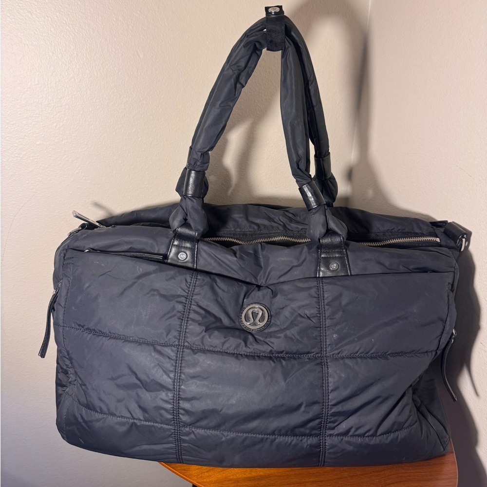 Lululemon Bon Voyage Duffel Bag - Picture 2 of 11